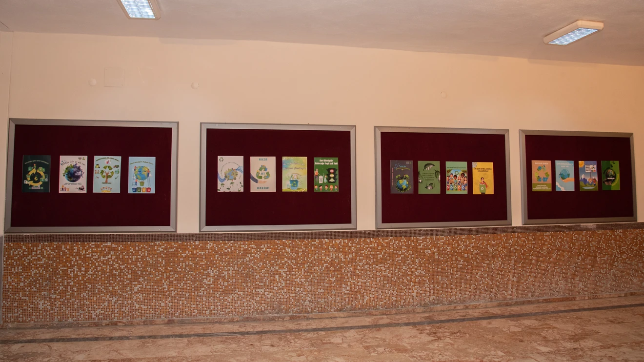 “Geri Dönüşüm” Temalı Fotoğraf sergisi açıldı